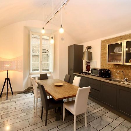 Luxury Suite Apartment Angiolieri Сиена Экстерьер фото
