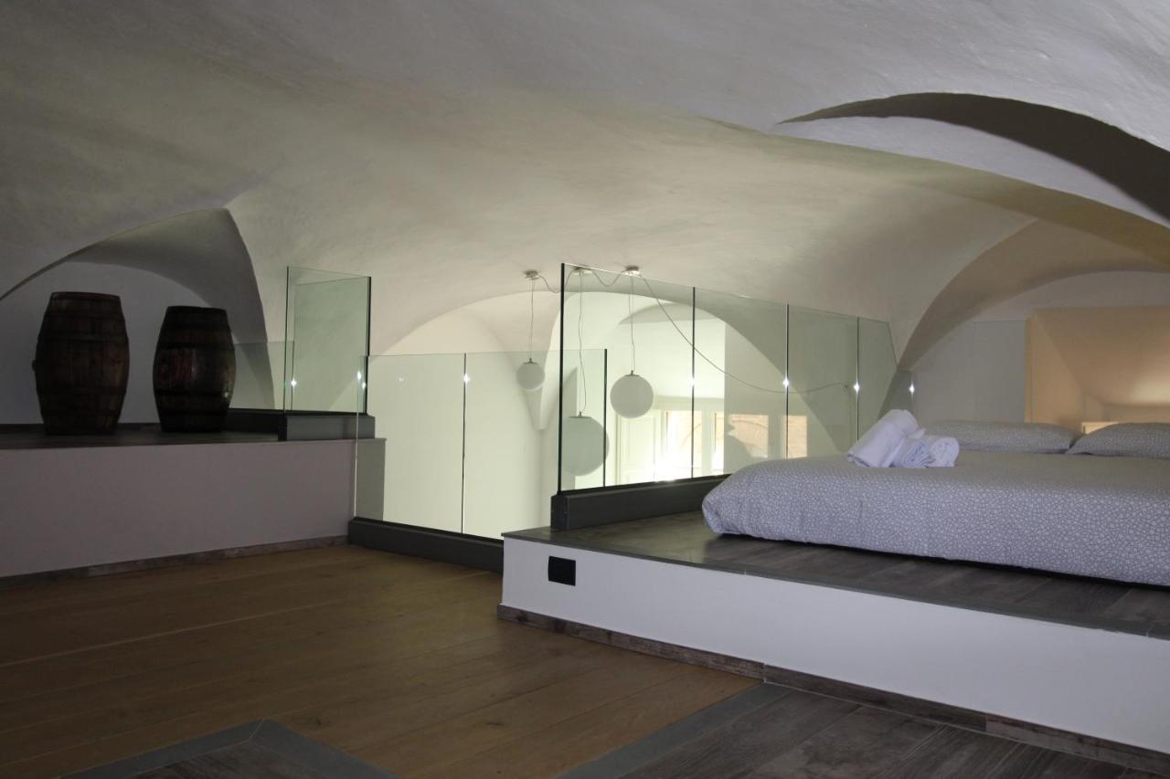 Luxury Suite Apartment Angiolieri Сиена Экстерьер фото