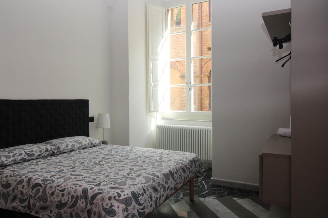 Luxury Suite Apartment Angiolieri Сиена Экстерьер фото
