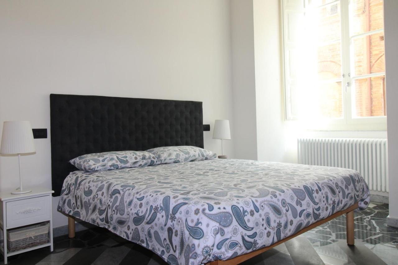 Luxury Suite Apartment Angiolieri Сиена Экстерьер фото