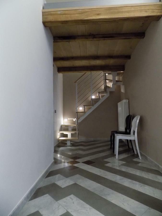 Luxury Suite Apartment Angiolieri Сиена Экстерьер фото